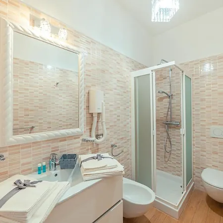 Elegant R&b Floridia Bed & Breakfast *