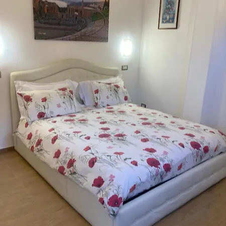 Bed and Breakfast Elegant Mini Appartments Floridia Close To The Center Private Parking Ταορμίνα