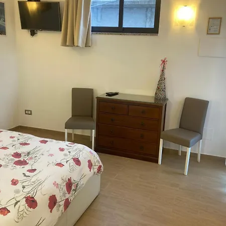 Elegant Mini Appartments Floridia Close To The Center Private Parking Frühstückspension 4*