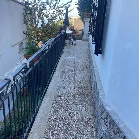 Elegant Mini Appartments Floridia Close To The Center Private Parking Taormina