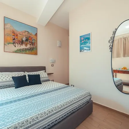 Elegant Mini Appartments Floridia Close To The Center Private Parking Frühstückspension Taormina