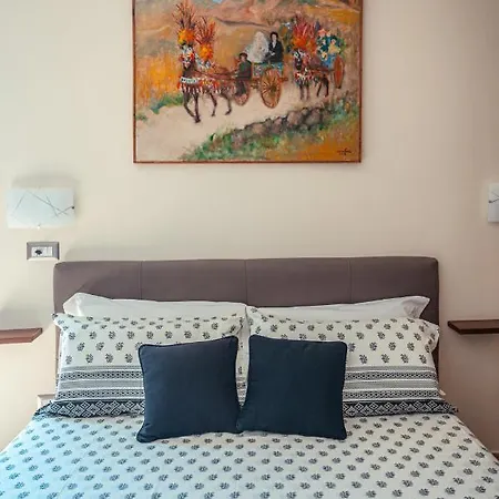 Frühstückspension Elegant Mini Appartments Floridia Close To The Center Private Parking Taormina