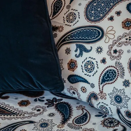 Elegant R&b Floridia Bed and Breakfast