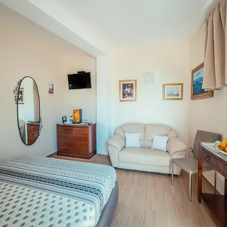 Elegant R&b Floridia Taormina