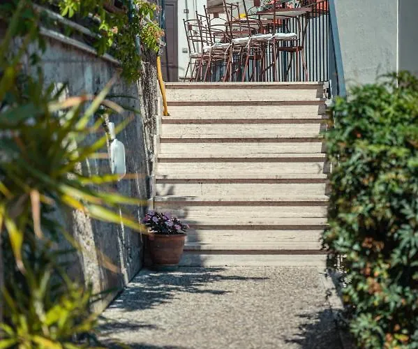 Elegant Mini Appartments Floridia Close To The Center Private Parking